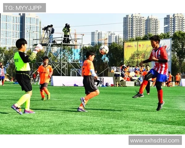 北京足球队在冠军赛中的默契配合与战术执行分析