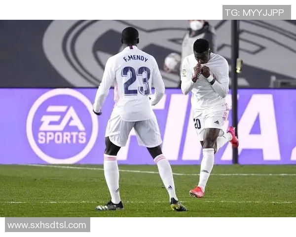 深圳足球队以63分领跑洲际杯积分榜展现强劲实力 深圳足球队以63分领跑洲际杯积分榜展现强劲实力